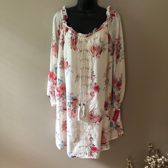 NWT Xhilaration Flower Tunic  Small - Picture 1 of 6
